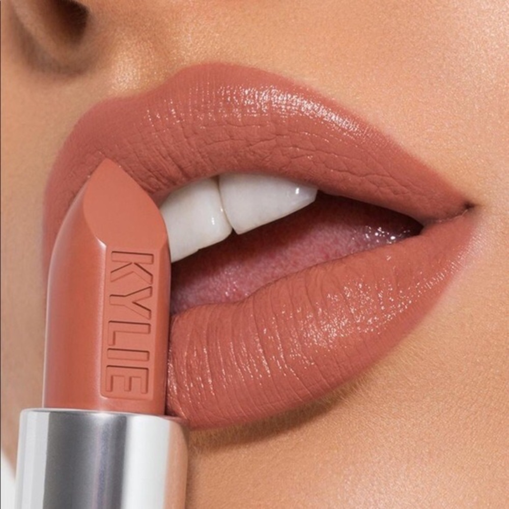 🆕💄KYLIE JENNER LIPSTICK 💄Dulce de Leche (Crème)